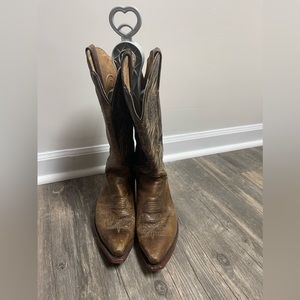 Justin cowboy boots